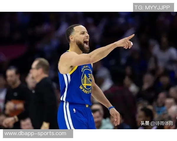 库里谈比赛开局表现不佳并分析队友对场上空间的影响